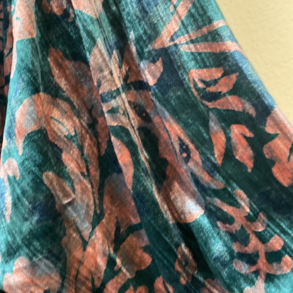 Anthropologie Floral Peasant Blouse Green Velvet NWOT - Picture 5 of 5